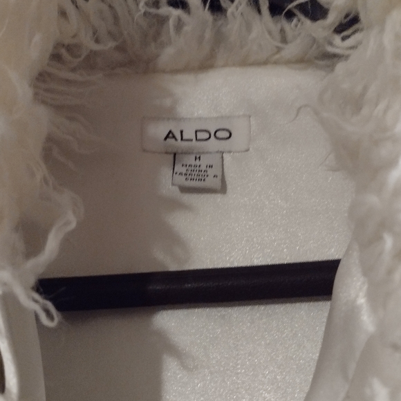 Ivory Faux Fur/Leather Aldo Bomber jacket Medium - Picture 4 of 5